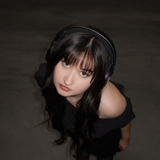Stephanie Poetri