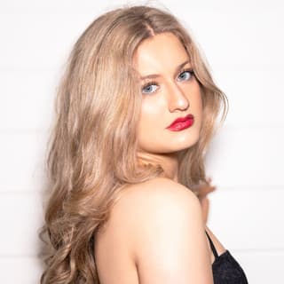 Anique Rose