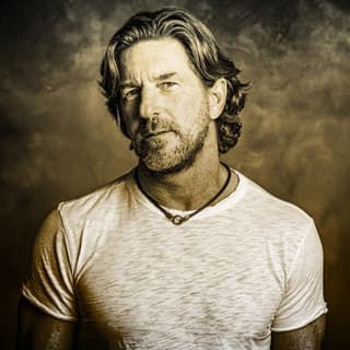 Brett James