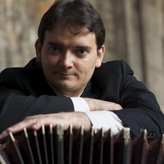 Hector del Curto