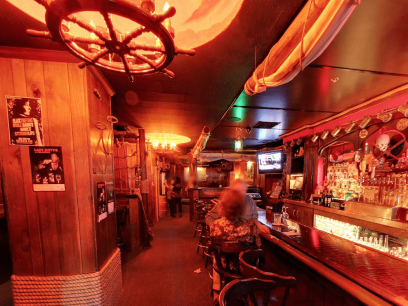 Redwood Bar & Grill