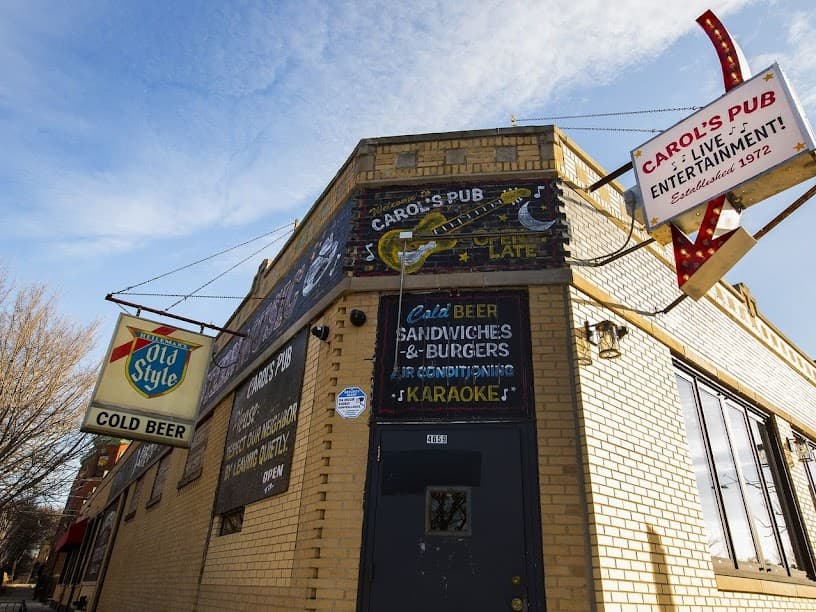 Carol's Pub