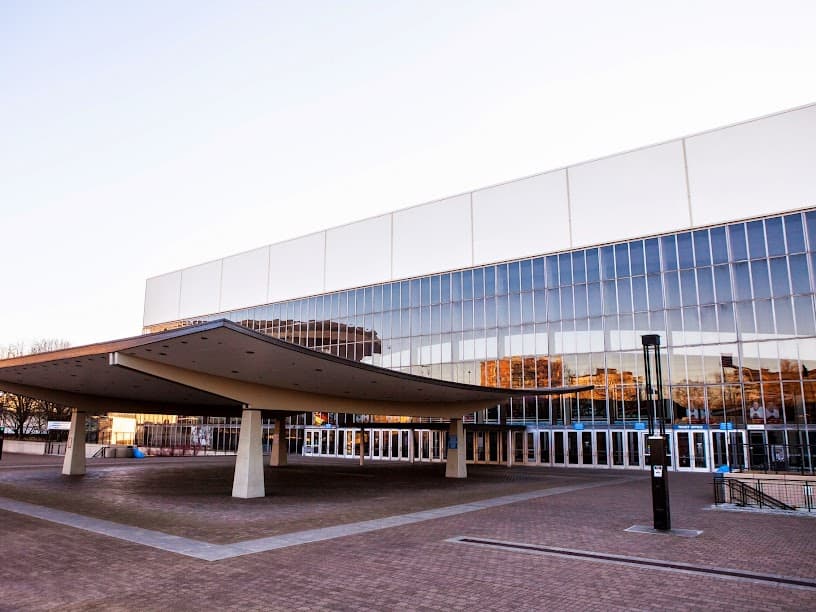 Veterans Memorial Coliseum